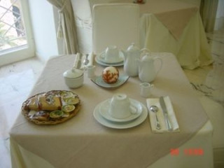 MEGARON ROOMS & BREAKFAST