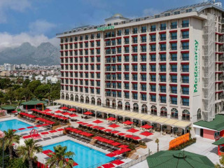 MEGASARAY WEST BEACH ANTALYA