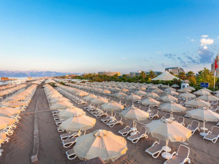MELAS HOTEL LARA