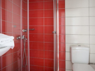 Meliti Waterfront Suites