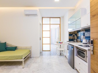 Meltemi Coast Suites