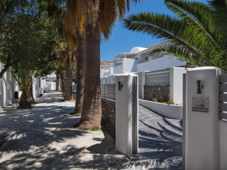 MELTEMI ESCELSIOR SUITES