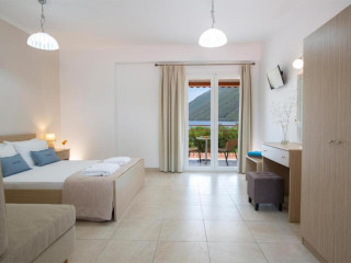 Menes Hotel