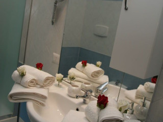 MERCATELLO RELAIS OLD CITY