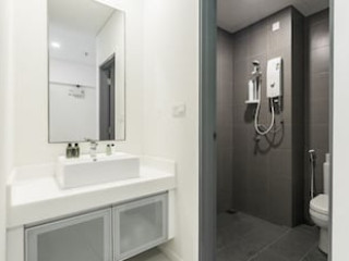 MERCU SUMMER SUITE KLCC AT PENGUIN HOMES