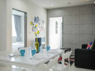 MERCU SUMMER SUITE KLCC AT PENGUIN HOMES