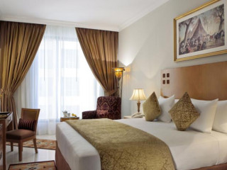 MERCURE DUBAI BARSHA HEIGHTS HOTEL SUITES AND APARTMENTS