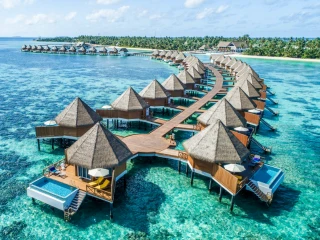 Mercure Maldives Kooddoo Resort