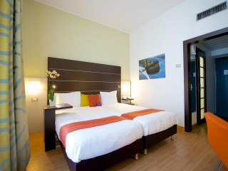 MERCURE NAPOLI CENTRO ANGIOINO