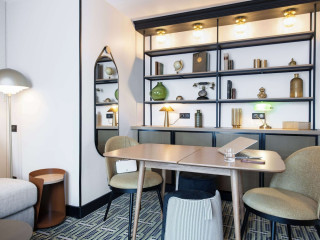 Mercure Paris Bercy Bibliotheque