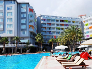 MERIDIA BEACH HOTEL 