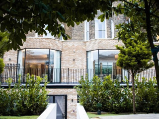 Merit Kensington Hotel