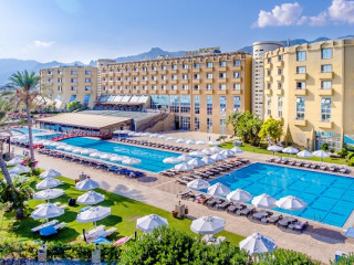 Holiday Inn Dubai Festival City