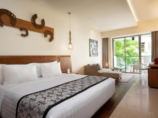 MERUSAKA Nusa Dua