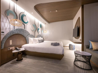 Metadee Concept Hotel