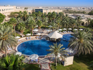 Metropolitan Al Mafraq Hotel