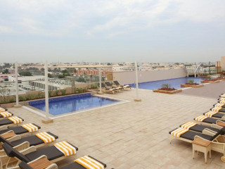 METROPOLITAN HOTEL DUBAI