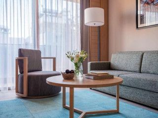 MAISON 48 APART HOTEL