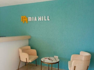 MIA HILL SUITES