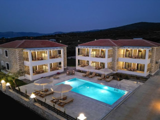 Michelangelo Suites & Apartments