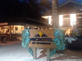 Microtel by Wyndham Boracay