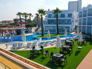 Mimoza Beach Hotel
