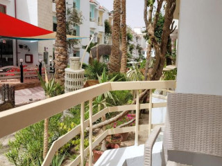 Minamark Beach Resort