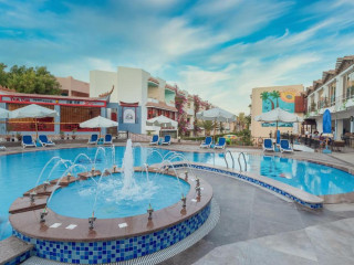 Minamark Beach Resort