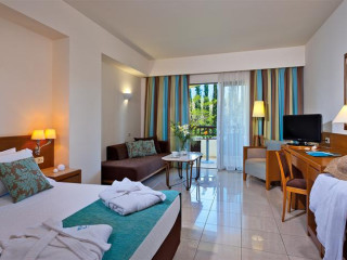 Minoa Palace Resort&Spa