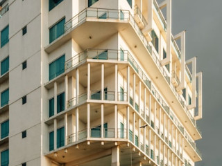 Mirage Colombo Hotel