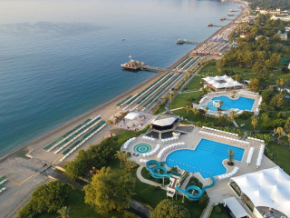 MIRAGE PARK RESORT HOTEL