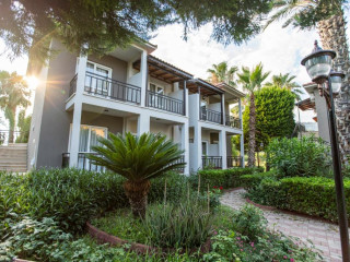 MIRAMOR GARDEN RESORT