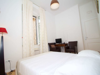 MirÓ Studio Apartments