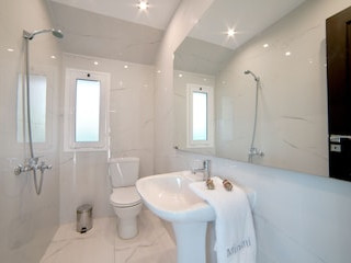 MIRSINI STUDIOS AND APARTMENTS