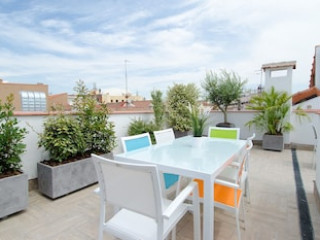 MIT HOUSE NOMAD LATINA TERRACE EN MADRID