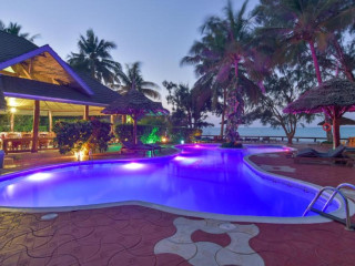 Mnarani Beach Cottages