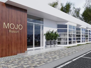 Mojo Resort