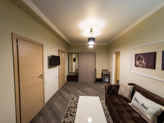 Mon Ami Villa