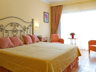 Mon Port Hotel & Spa