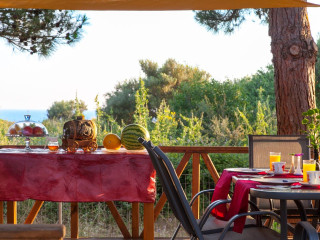 Monambeles Villas