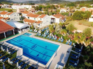 Monika Hotel Apartments