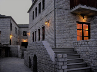 Monodendri Hotel