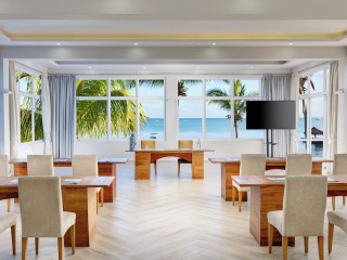 Mont Choisy Coral Azur Beach Resort