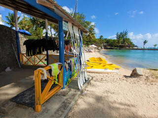 Mont Choisy Coral Azur Beach Resort