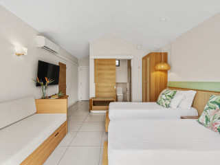 Mont Choisy Coral Azur Beach Resort