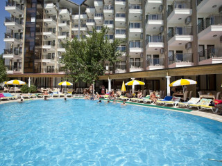 Monte Carlo Hotel