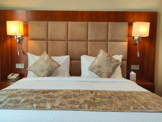 Montreal Barsha Hotel