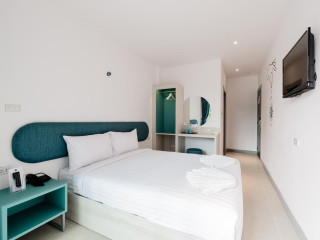 Moon Budget Hotel