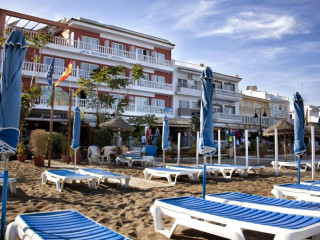 Moon Dreams Mediterraneo