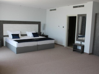 Moonlight Hotel